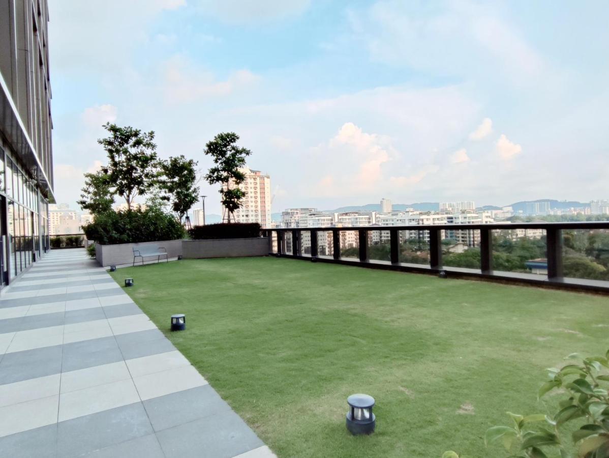 Pavillion Embassy Service Apartment By Autumn Suites Premium Stay Kuala Lumpur Eksteriør billede